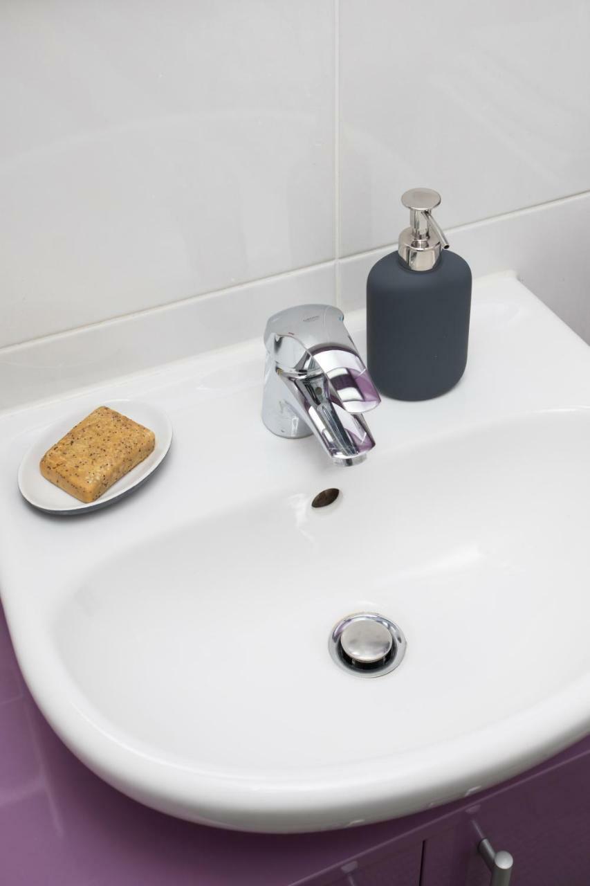 Cute And Sunny Studio In Zagreb With Balcony & Free Parking Exteriér fotografie