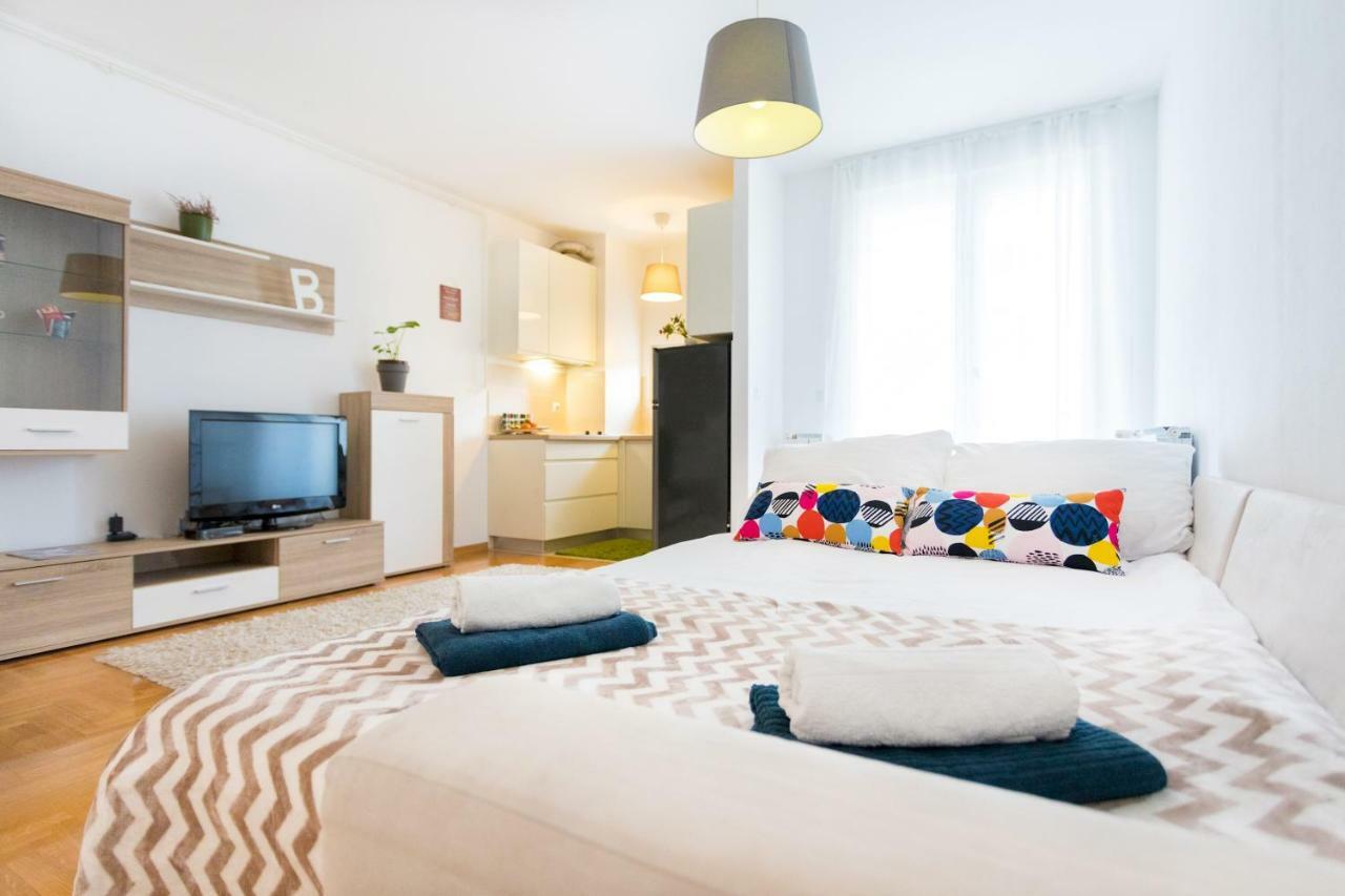 Cute And Sunny Studio In Zagreb With Balcony & Free Parking Exteriér fotografie