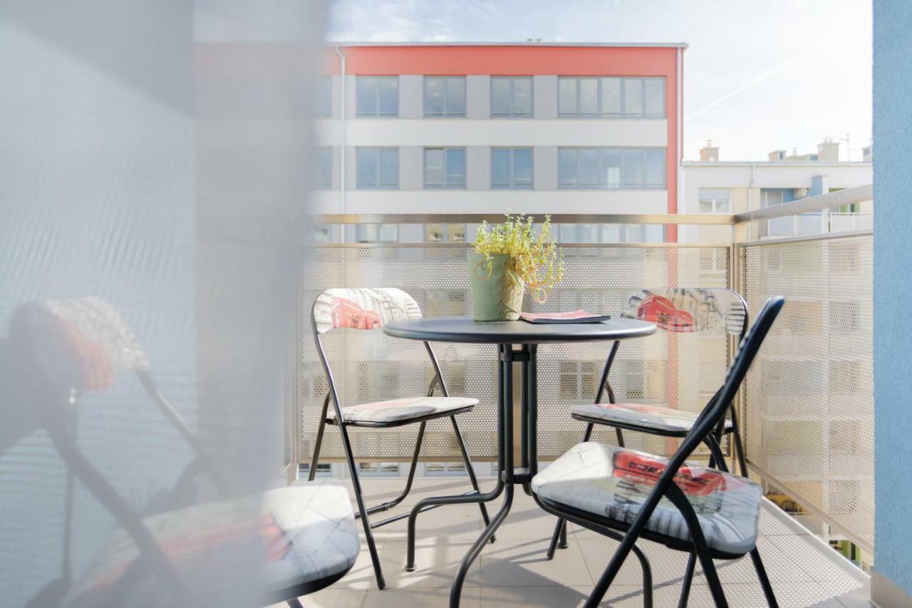 Cute And Sunny Studio In Zagreb With Balcony & Free Parking Exteriér fotografie