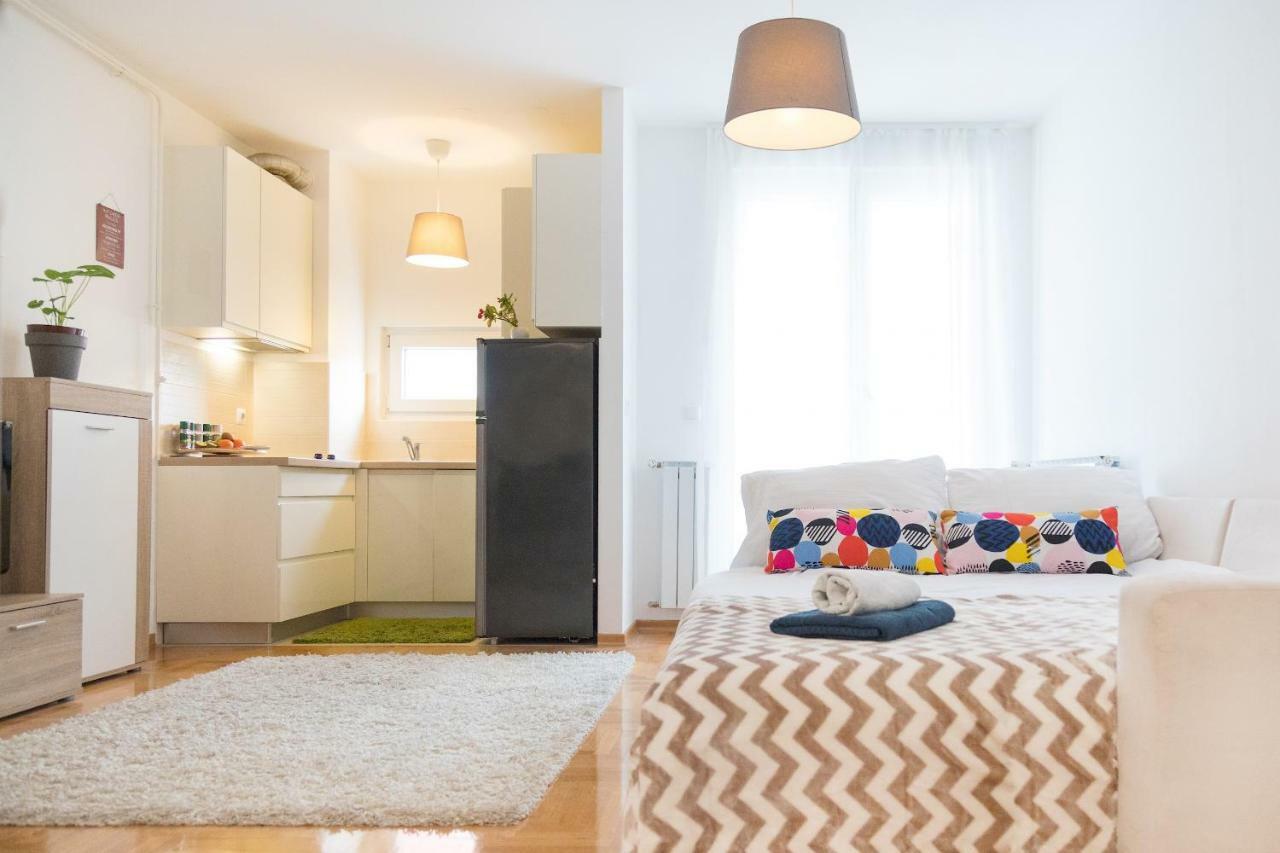 Cute And Sunny Studio In Zagreb With Balcony & Free Parking Exteriér fotografie